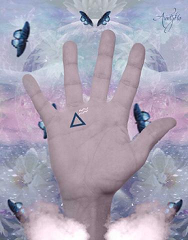wavy lines near psychic triangle palm reading
